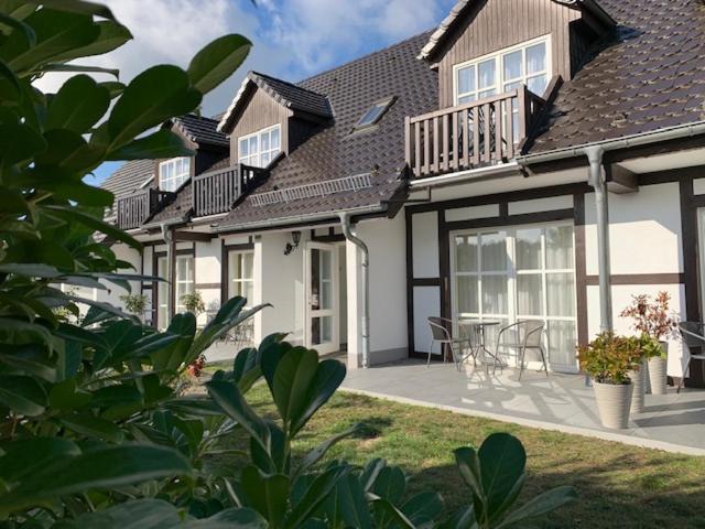 Landhotel Rosenhof Quetzin Buitenkant foto