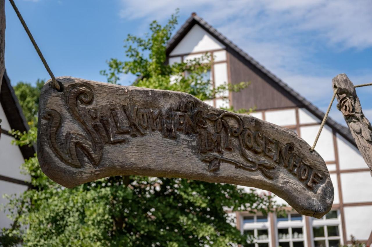 Landhotel Rosenhof Quetzin Buitenkant foto
