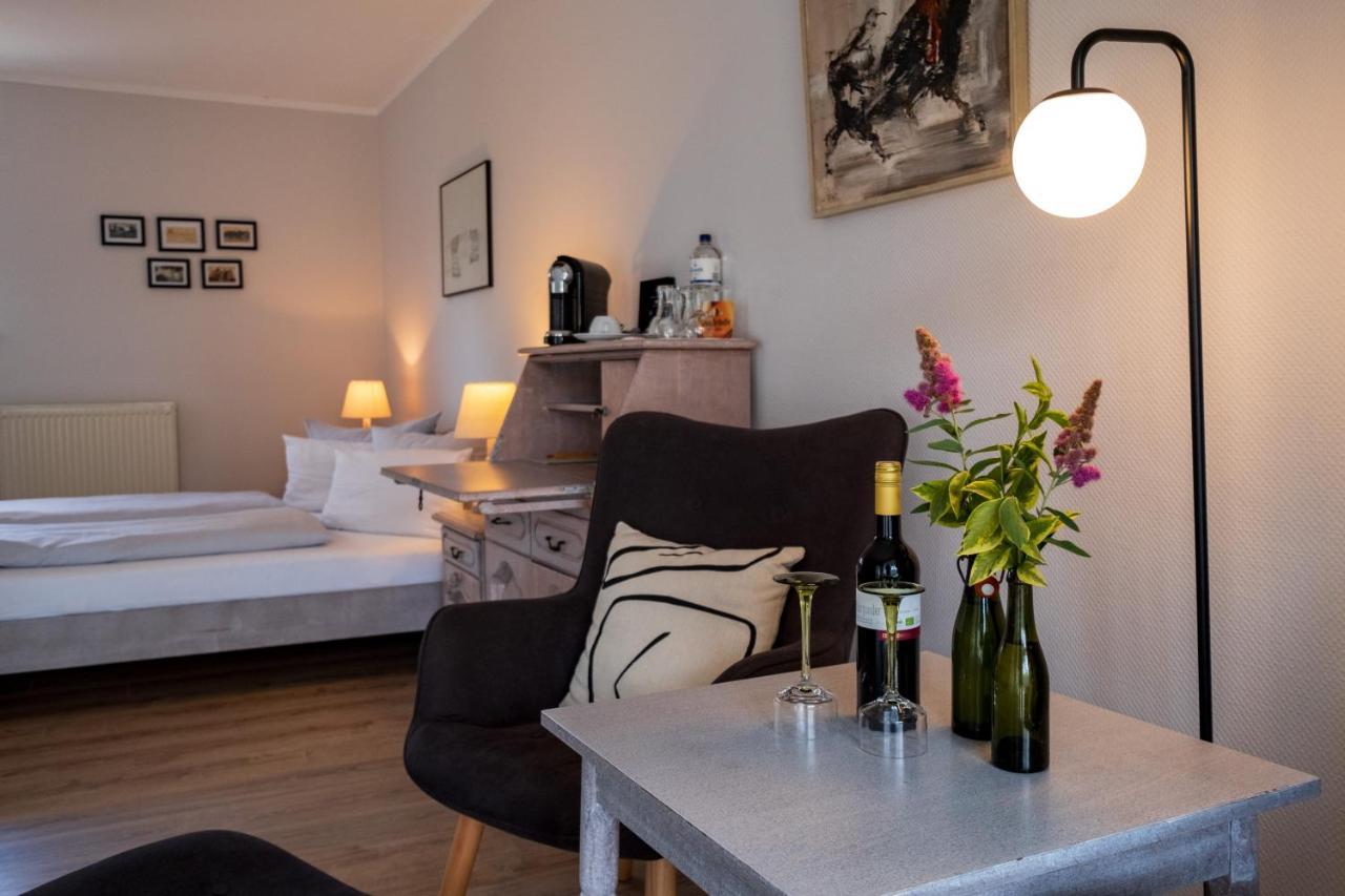 Landhotel Rosenhof Quetzin Buitenkant foto